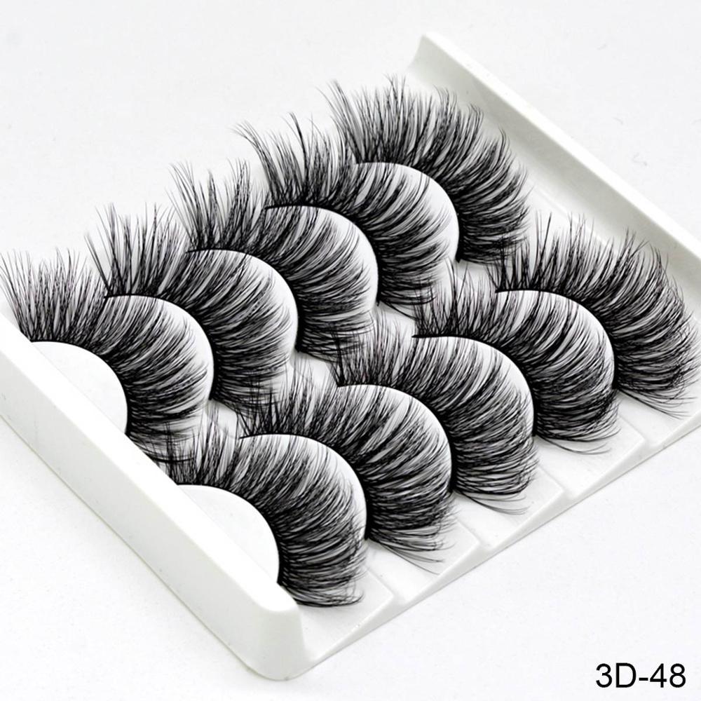 FLUFFY EYELASHES