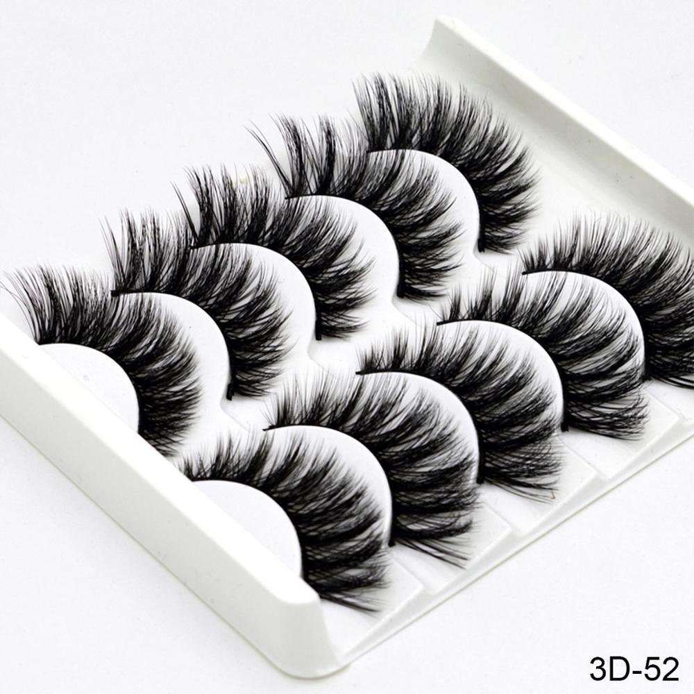 FLUFFY EYELASHES