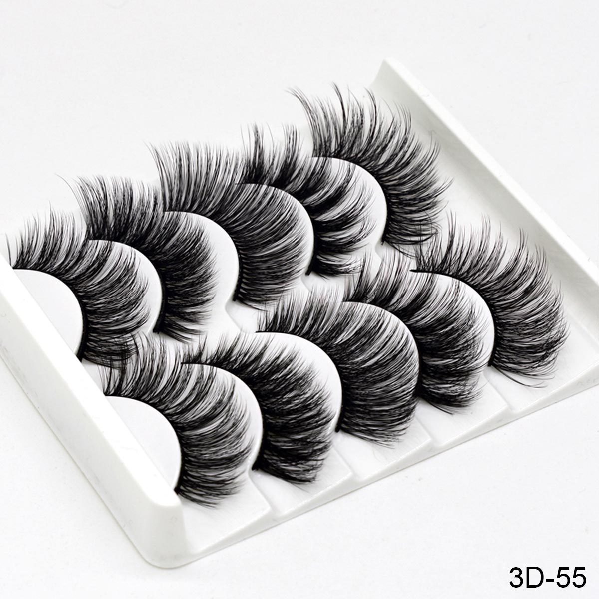 FLUFFY EYELASHES