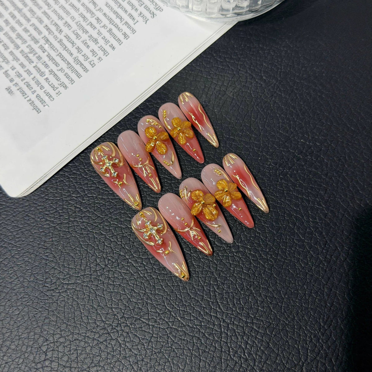 GOLDEN GIRL NAIL SET