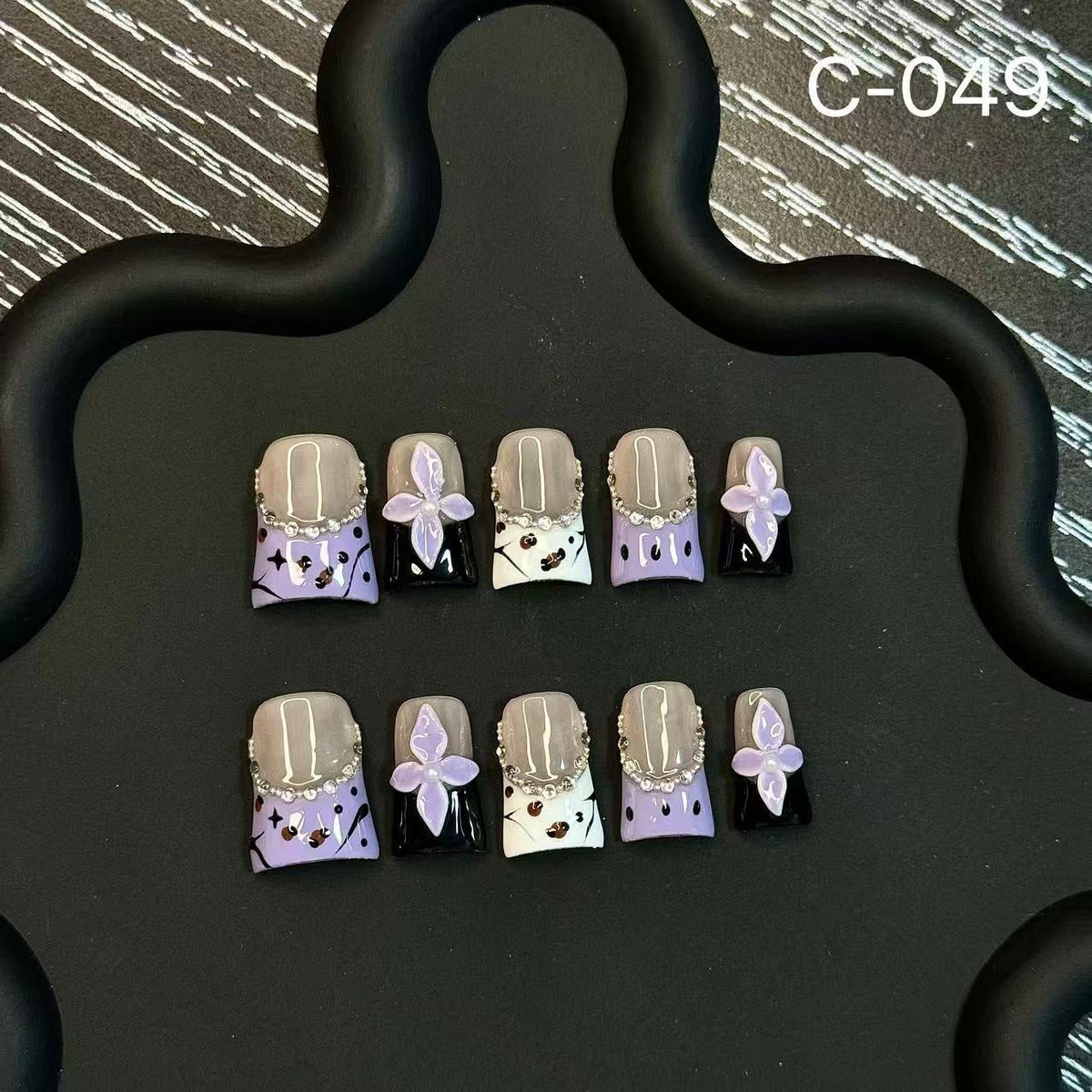 LYDIA NAIL SET