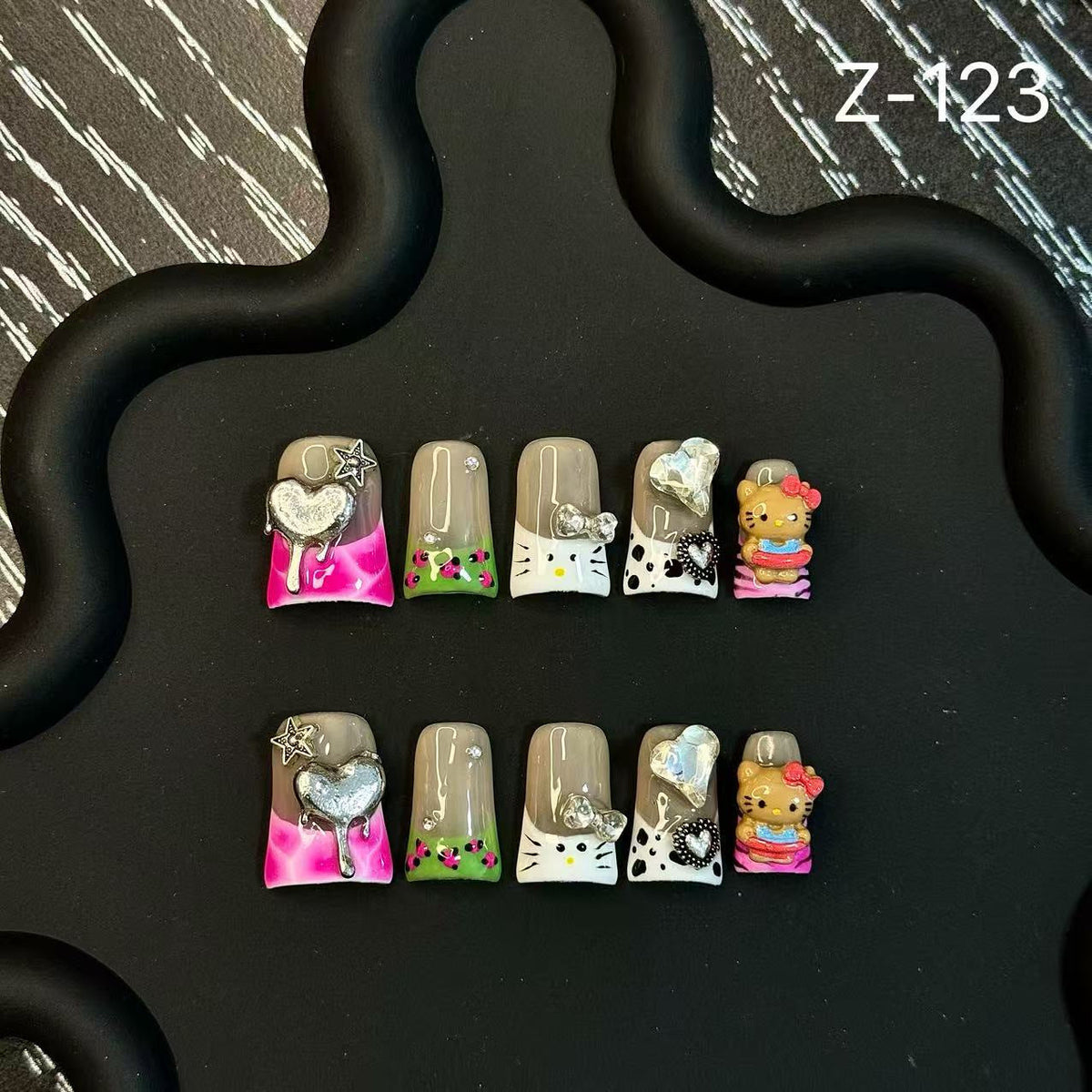 CUTIE KITTY NAIL SET